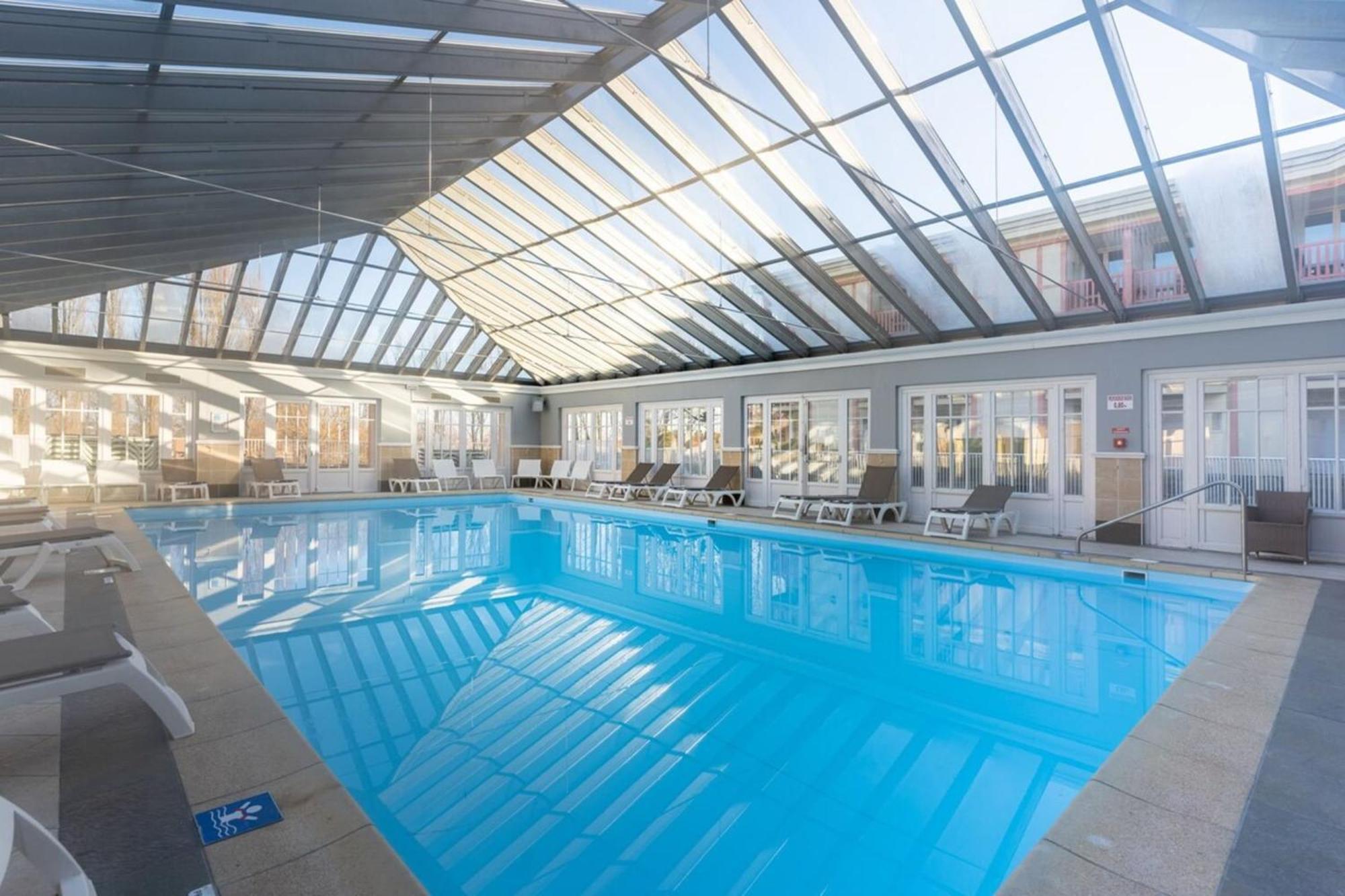 Very Nice 6 Person Apart With Swimming Pool Tennis Court And Car Park 202 Le Touquet ภายนอก รูปภาพ